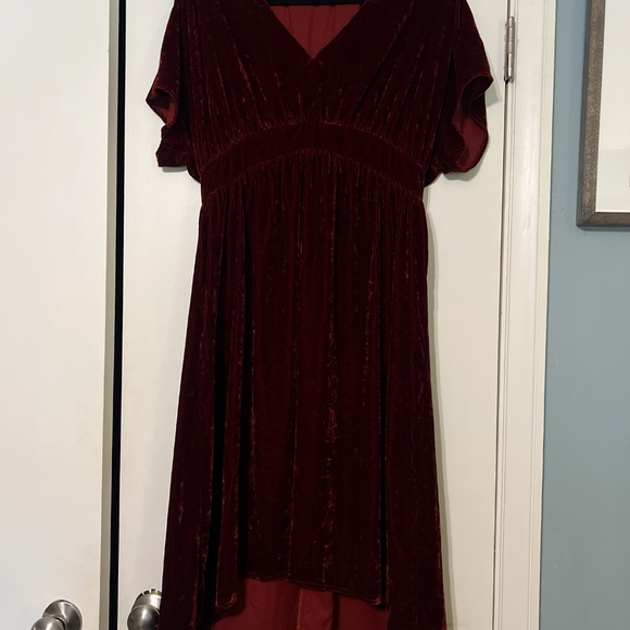 EUC CAbi Crushed Red Velvet Dress size S - Picture 2 of 5